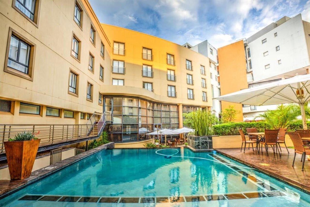 דורבן City Lodge Hotel Umhlanga Ridge מראה חיצוני תמונה